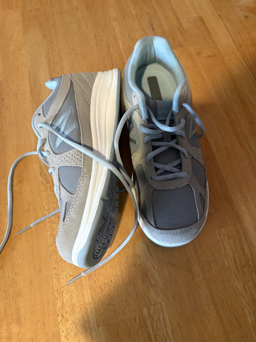 New Balance 877 Women's Walking Shoes Gray Blue Size 8.5 B WW877SB Sneaker